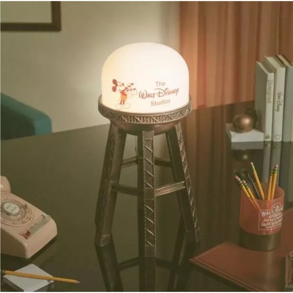 SOLD………Disney ERAS Lamp “The Walt Disney Studios” Water Tower - Picture 2 of 15